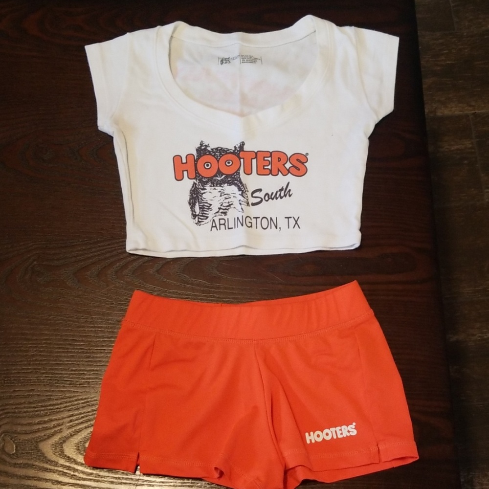 Hooters Original White Crop and Shorts